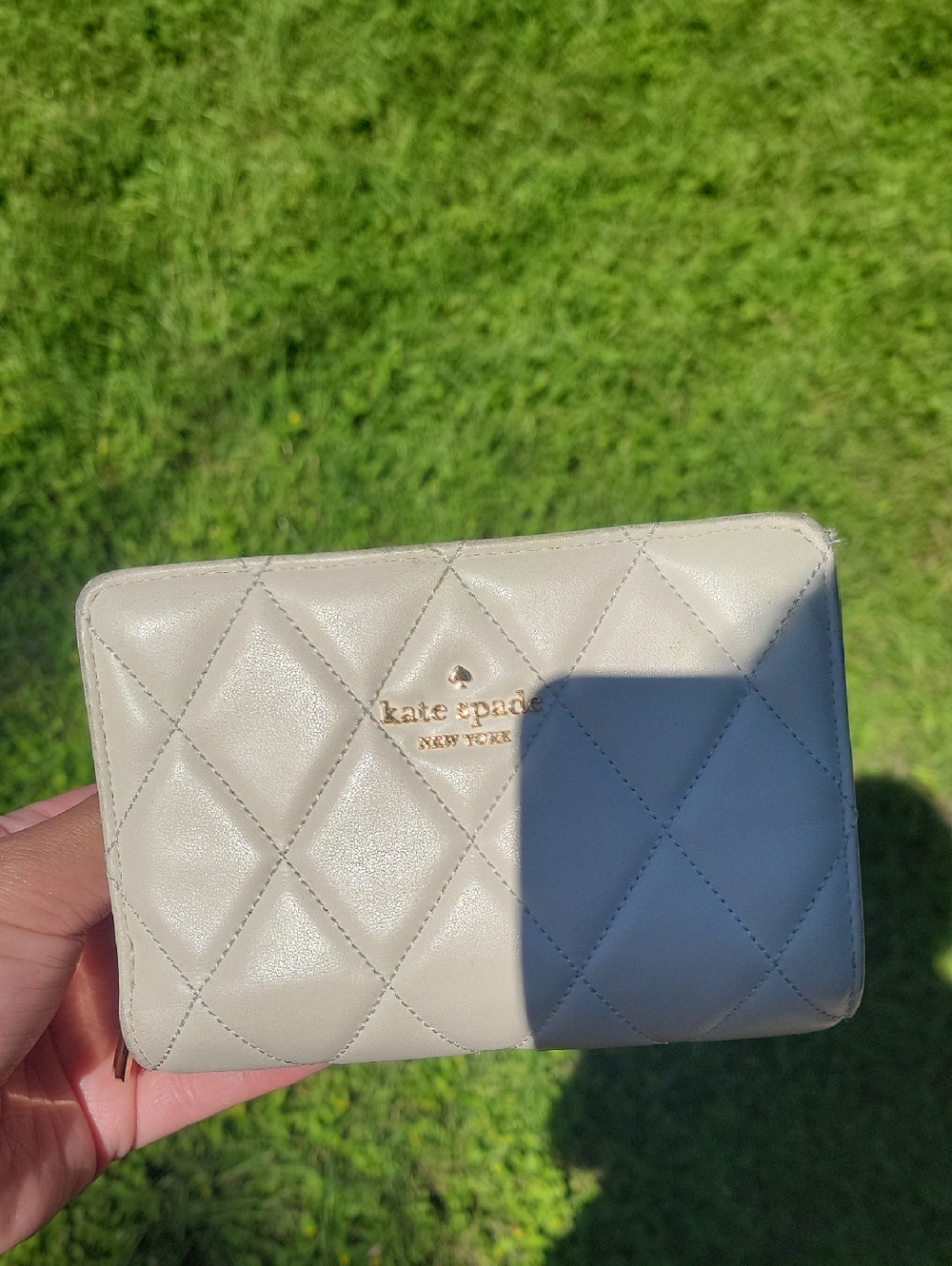 kate spade Quilted Leather Zip Wallet - White/creme
